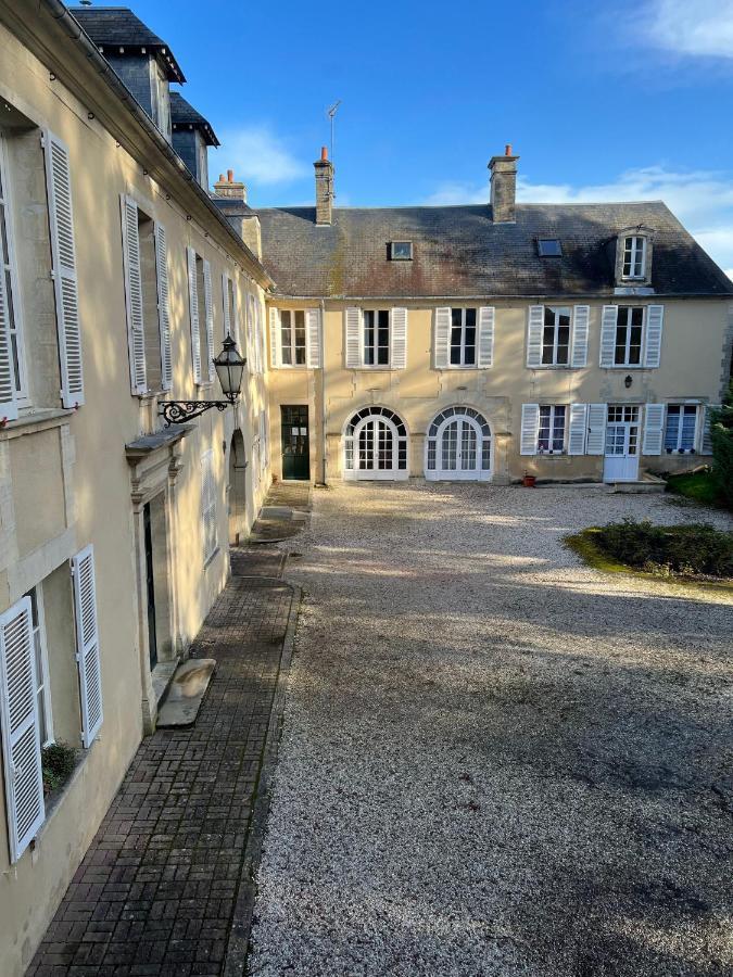 Bright Apt 70M2 In Bayeux Historic Center W Pkg Exterior foto