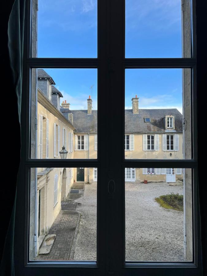 Bright Apt 70M2 In Bayeux Historic Center W Pkg Exterior foto